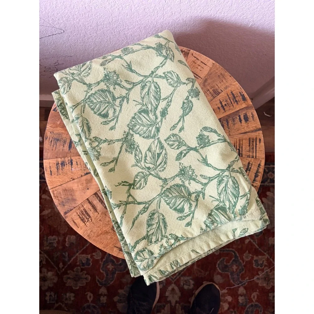 Green Botanical Toile Print Tablecloth‎ Floral Leaf Vine Rectangular Linens
